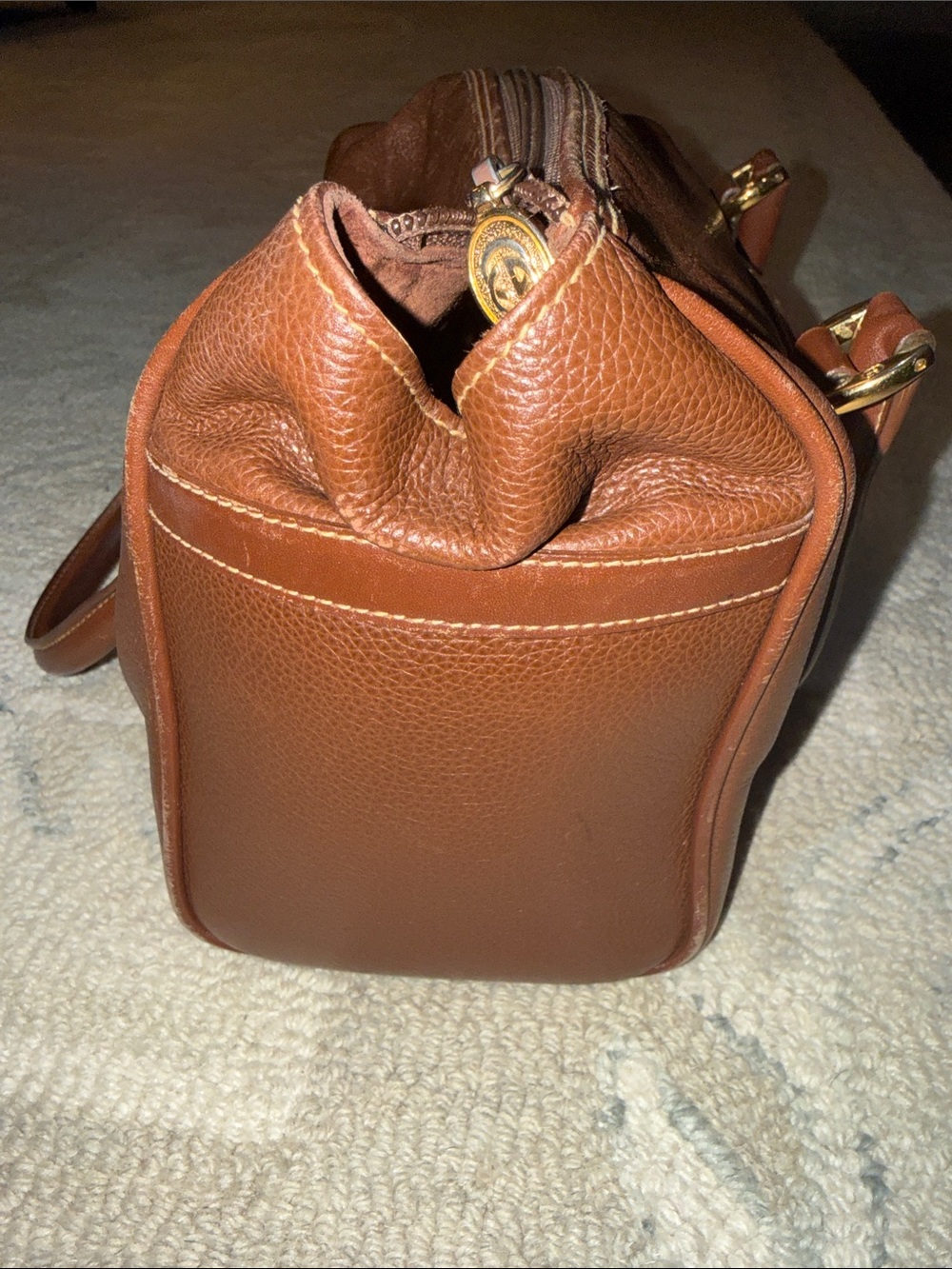 Classic Gucci Brown Leather Satchel - Picture 3 of 5